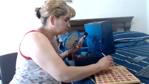 Snapshot of evelynsmithcol chatting on July 15, 3:28 pm Evelyn Smith online show from July 15, 3:28 pm
