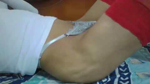 Snapshot of evelynts_04 chatting on March 25, 4:07 am evelynts_04 online show from March 25, 4:07 am