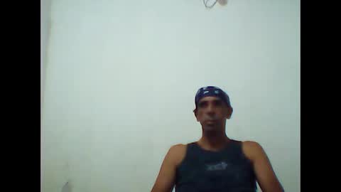 Snapshot of everaldosantos chatting on March 8, 9:29 pm everaldosantos online show from March 8, 9:29 pm