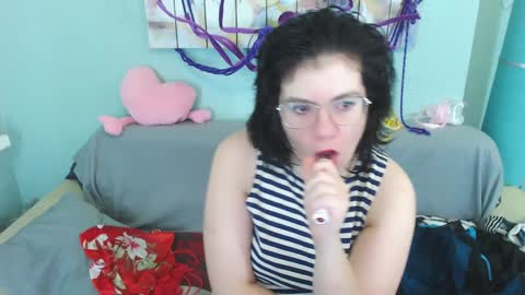 Everly online show from December 10, 4:24 am