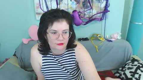 Everly online show from December 13, 11:45 am