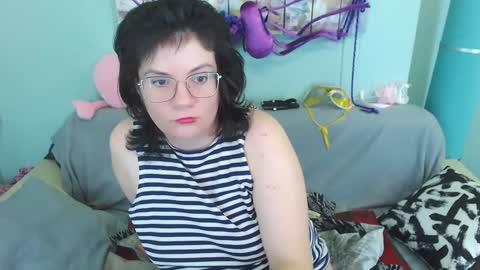 Everly online show from December 14, 5:29 am