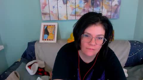 Everly online show from February 3, 2:53 am