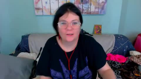 Everly online show from February 11, 3:11 am