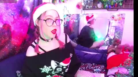 Snapshot of everlyester chatting on December 22, 6:49 am Evie online show from December 22, 6:49 am