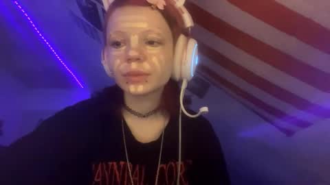 Snapshot of evettezirin chatting on November 22, 11:20 am Sky online show from November 22, 11:20 am