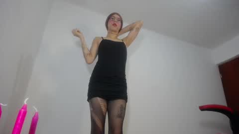 Snapshot of evi_kitty chatting on December 8, 12:29 am Evi online show from December 8, 12:29 am