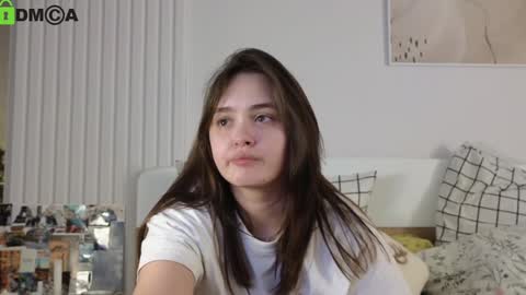 Snapshot of evi_woow chatting on December 30, 11:06 pm evi_woow online show from December 30, 11:06 pm
