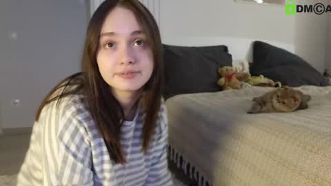 Snapshot of evi_woow chatting on February 27, 11:26 pm evi_woow online show from February 27, 11:26 pm