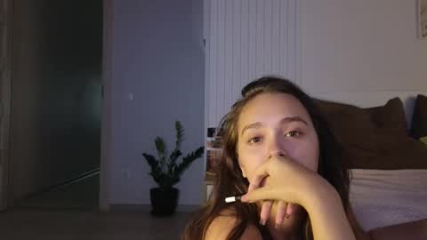 Snapshot of evi_woow chatting on September 15, 9:26 pm evi_woow online show from September 15, 9:26 pm
