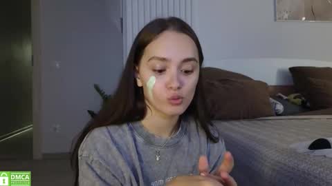 evi_woow online show from October 10, 8:41 pm