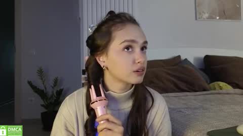 evi_woow online show from October 14, 10:32 pm