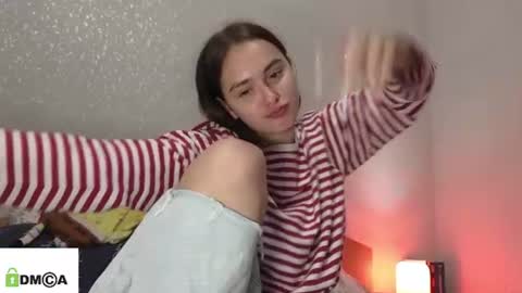 evi_woow online show from June 13, 9:46 pm