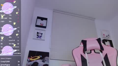 Evie Cloud online show from October 11, 4:01 am