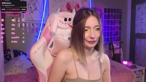 Evie online show from November 25, 10:10 pm