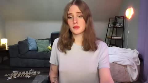 Snapshot of eviecam chatting on February 7, 5:41 am Evie3 online show from February 7, 5:41 am