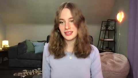 Snapshot of eviecam chatting on February 13, 1:19 am Evie3 online show from February 13, 1:19 am