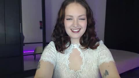 Snapshot of eviik chatting on October 12, 7:57 pm Lessie online show from October 12, 7:57 pm