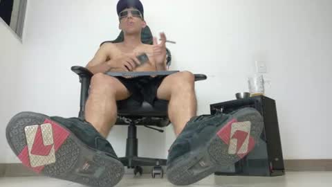 evil_boss1 online show from July 1, 11:48 pm