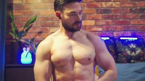 David online show from April 1, 8:50 pm