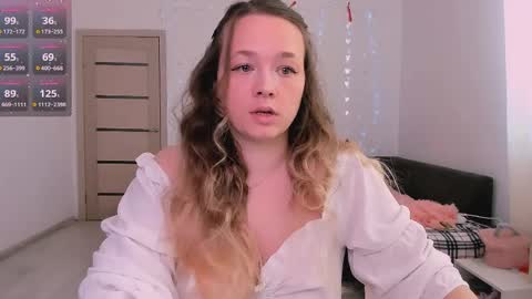 Snapshot of evilla_brill chatting on April 1, 8:48 am evilla_brill online show from April 1, 8:48 am