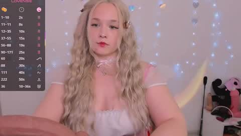 Snapshot of evilla_brill chatting on May 13, 11:40 am evilla_brill online show from May 13, 11:40 am
