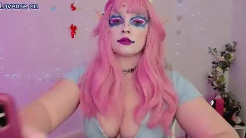 Snapshot of evilla_brill chatting on June 11, 9:18 am evilla_brill online show from June 11, 9:18 am