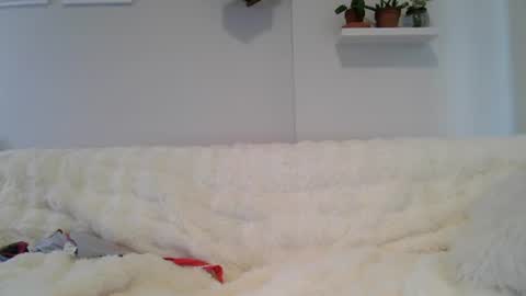 Snapshot of evillers1 chatting on July 9, 11:42 pm Badblondebunny online show from July 9, 11:42 pm