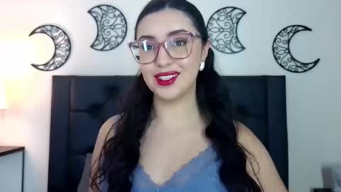 Snapshot of evoletmk chatting on November 17, 6:14 pm Evolet online show from November 17, 6:14 pm