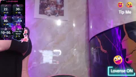 Snapshot of evonilatina chatting on June 9, 10:10 pm evonilatina online show from June 9, 10:10 pm
