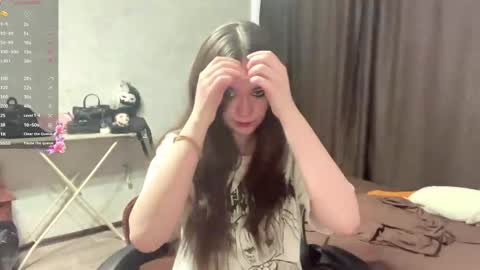 Snapshot of evonnegongalves chatting on May 25, 9:04 am Emma online show from May 25, 9:04 am