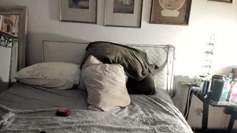 EV Parrish online show from December 17, 1:50 am