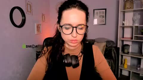 Evi online show from March 12, 11:53 am