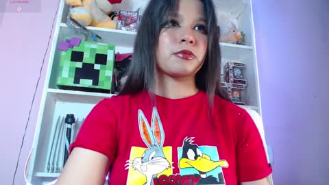 Im Evy online show from December 4, 4:27 pm