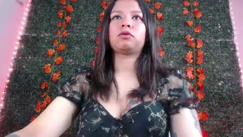 Snapshot of evybubbles_ chatting on March 22, 2:42 pm Im Evy online show from March 22, 2:42 pm