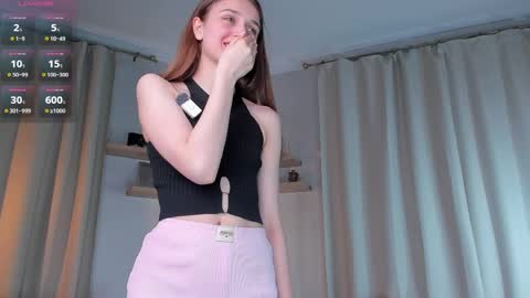 Snapshot of excellent_vibe chatting on April 16, 8:09 pm Ann online show from April 16, 8:09 pm