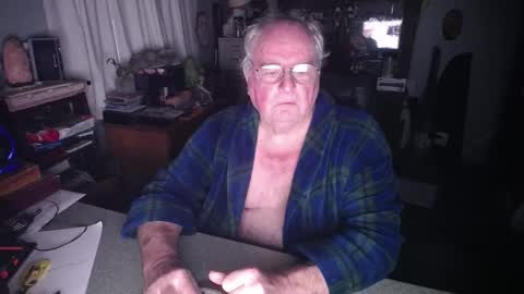 EXCEOS online show from December 4, 2:48 pm