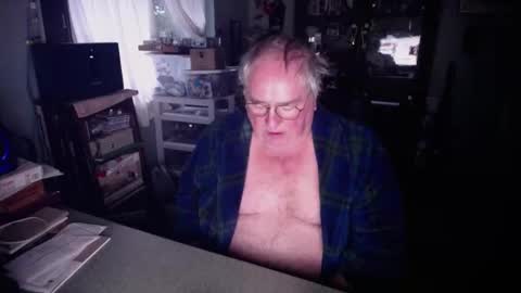 EXCEOS online show from November 20, 3:34 pm