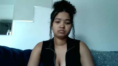 Snapshot of exclusivecourtney chatting on November 14, 6:45 am courtney online show from November 14, 6:45 am