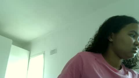 Snapshot of exclusivecourtney chatting on November 18, 7:24 am courtney online show from November 18, 7:24 am