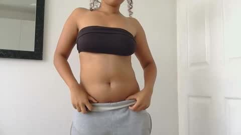 Snapshot of exclusivecourtney chatting on December 14, 7:47 am courtney online show from December 14, 7:47 am