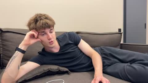 exclusiveflexboy online show from June 25, 8:46 pm