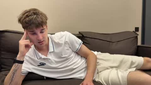 exclusiveflexboy online show from August 1, 10:30 pm