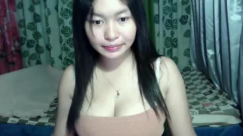 Snapshot of excotic_mia chatting on May 13, 10:38 pm excotic_mia online show from May 13, 10:38 pm