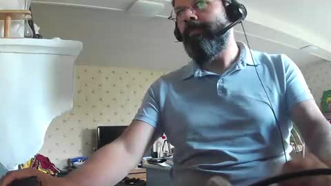 Snapshot of exibdevil chatting on December 7, 3:19 pm Gio online show from December 7, 3:19 pm