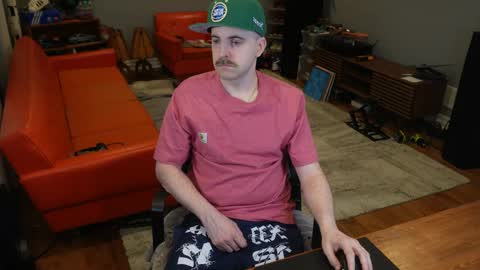 Snapshot of exjockstud chatting on May 10, 1:44 am exjockstud online show from May 10, 1:44 am