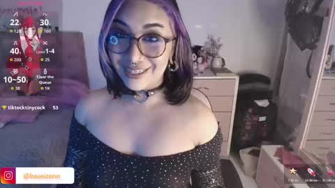 Snapshot of exodiakinky chatting on November 20, 4:45 am Goddess Exodia please help me reach 100 thumbs up online show from November 20, 4:45 am