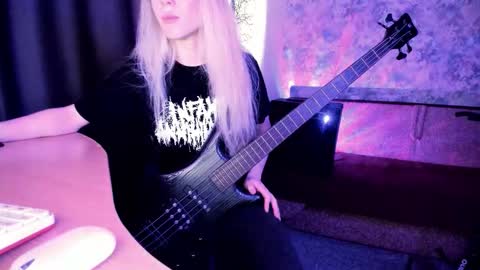 my real name is Irene but Exo is oke too  online show from September 30, 9:47 am