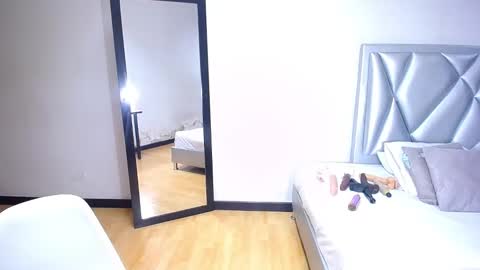 exotic_karmella online show from December 11, 8:50 pm