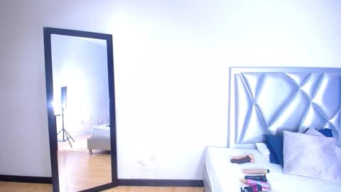 exotic_karmella online show from December 20, 9:00 pm